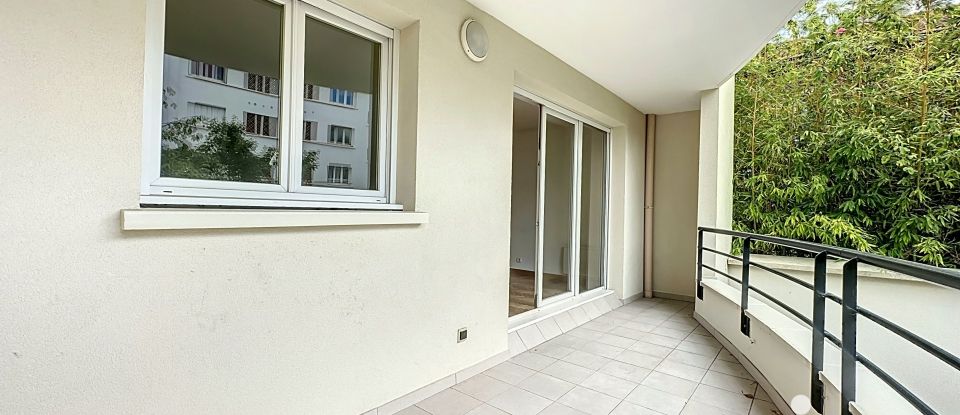 Apartment 3 rooms of 67 m² in Courbevoie (92400)