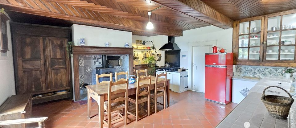 House 4 rooms of 150 m² in Orieux (65190)