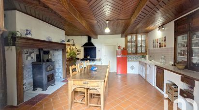 House 4 rooms of 150 m² in Orieux (65190)