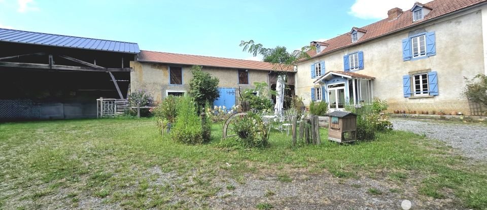 Maison 4 pièces de 160 m² à Orieux (65190)