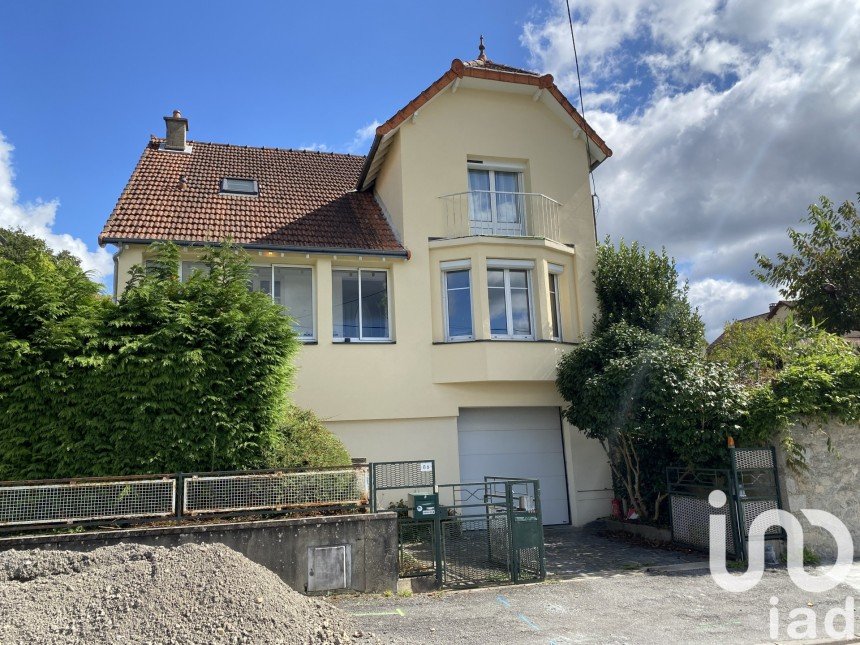 Maison de ville 5 pièces de 125 m² à Guéret (23000)