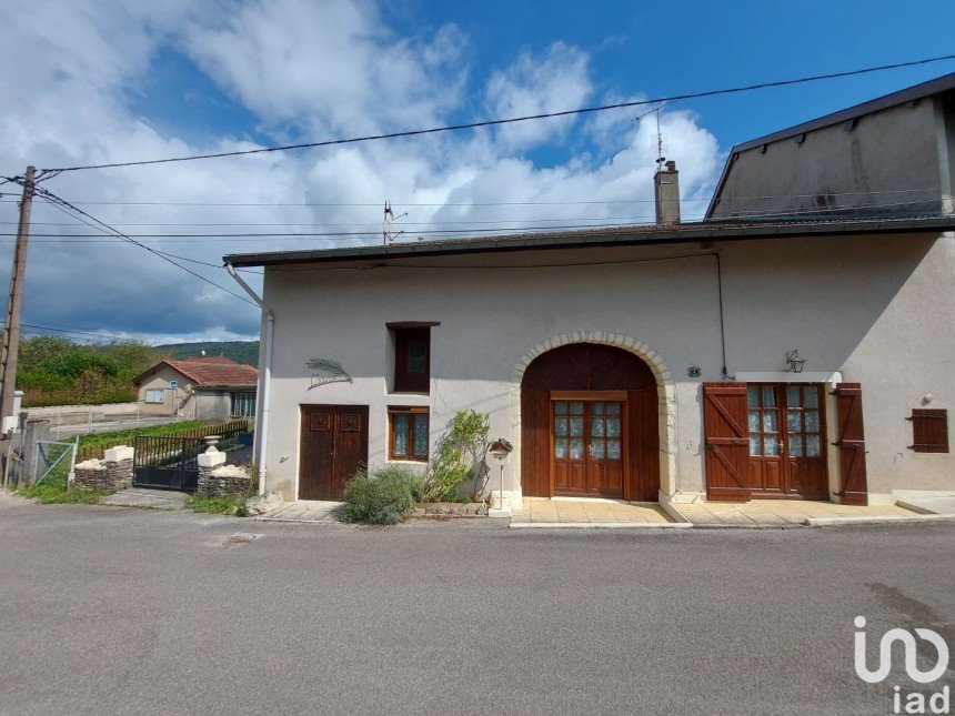 Maison 4 pièces de 108 m² à Arinthod (39240)