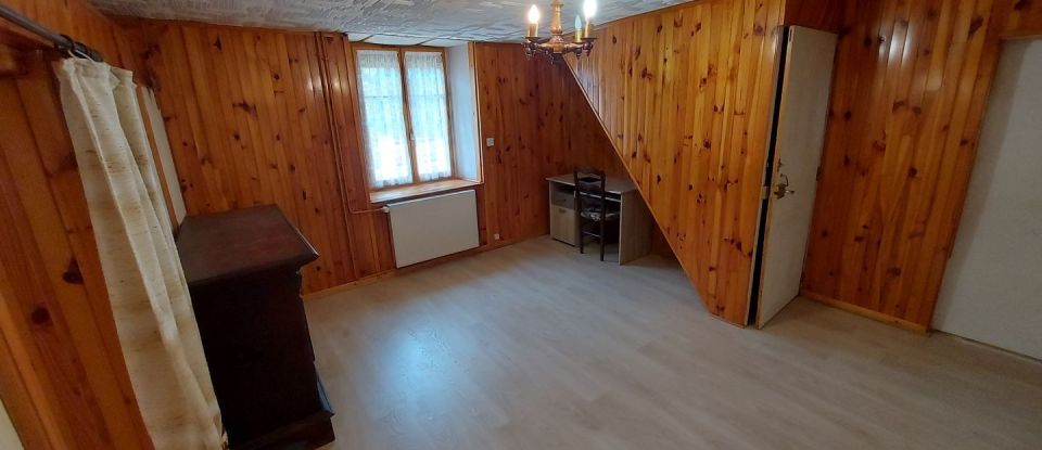 Maison 4 pièces de 108 m² à Arinthod (39240)