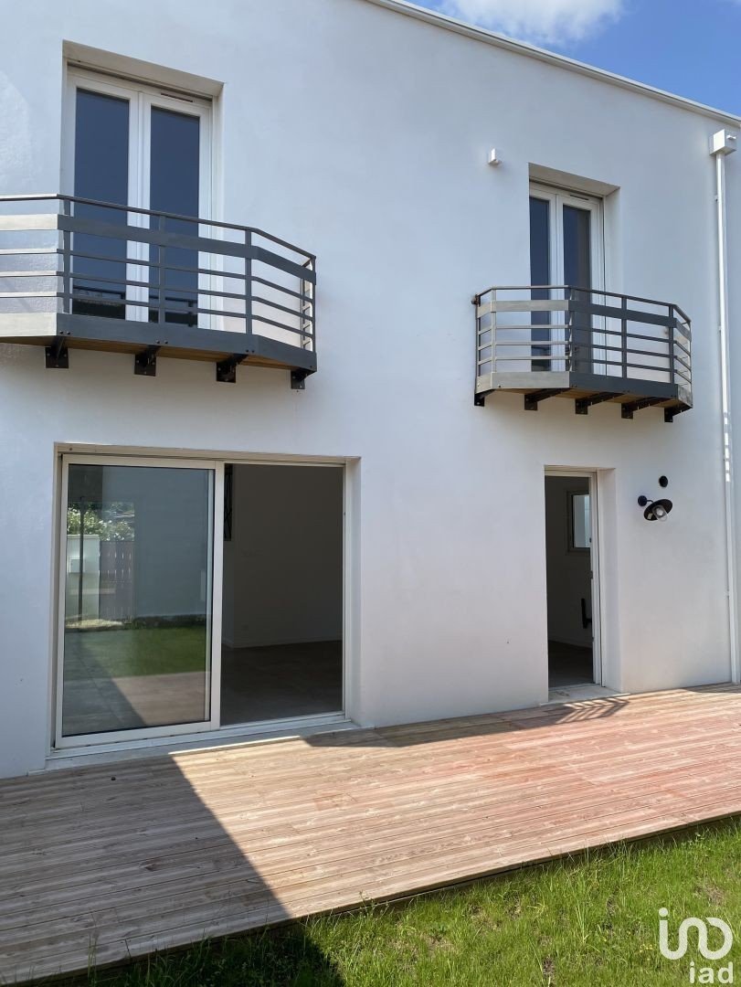 Vente Maison 101m² 5 Pièces à Floirac (33270) - Iad France