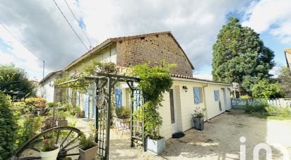 House 4 rooms of 183 m² in Saint-Saviol (86400)