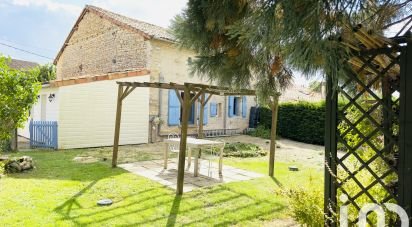 House 4 rooms of 183 m² in Saint-Saviol (86400)