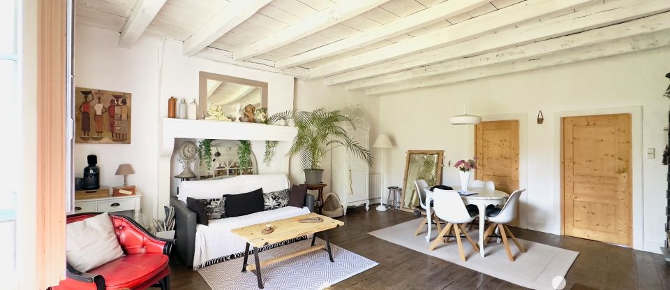 Maison 4 pièces de 183 m² à Saint-Saviol (86400)