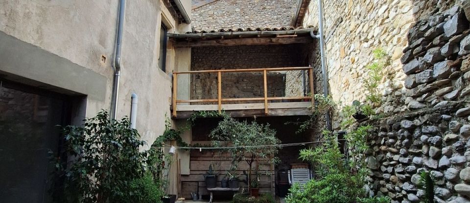 Village house 8 rooms of 168 m² in Aouste-sur-Sye (26400)