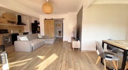 Appartement 3 pièces de 69 m² à Saint-Raphaël (83700)