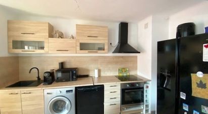 Apartment 3 rooms of 69 m² in Saint-Raphaël (83700)