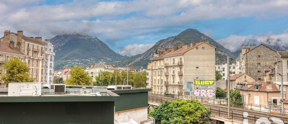 Appartement 2 pièces de 48 m² à Grenoble (38000)