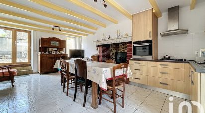 Traditional house 6 rooms of 130 m² in Gouville-sur-Mer (50200)