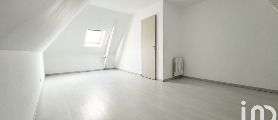 Maison 5 pièces de 101 m² à Zutkerque (62370)