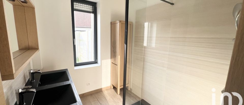 Maison 5 pièces de 101 m² à Zutkerque (62370)