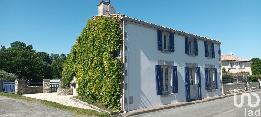 Maison de village 4 pièces de 120 m² à Longèves (17230)