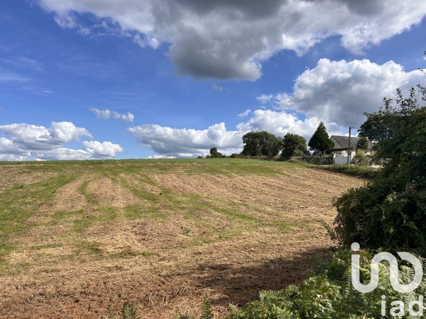 Land of 1,305 m² in Sévérac (44530)