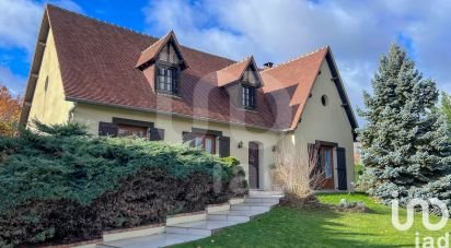 Traditional house 8 rooms of 234 m² in Montluçon (03100)