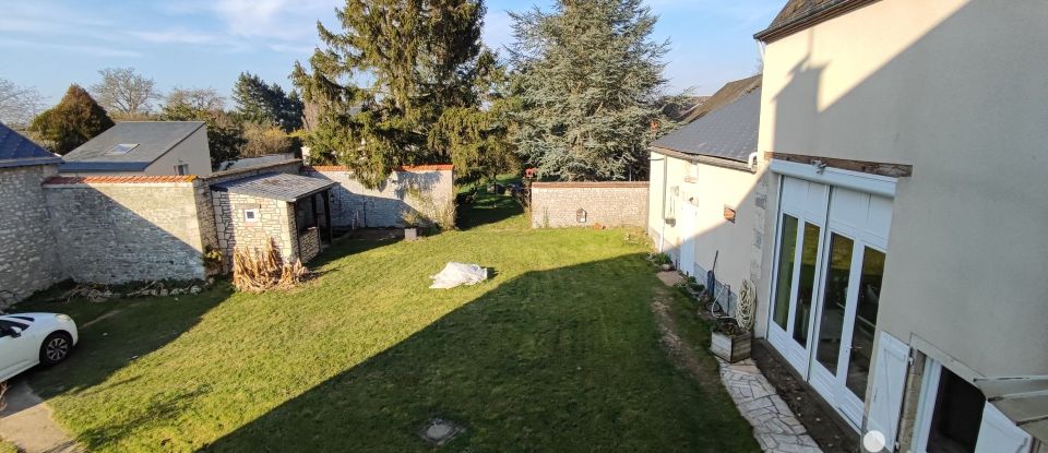 Maison traditionnelle 9 pièces de 216 m² à Tillay-le-Péneux (28140)