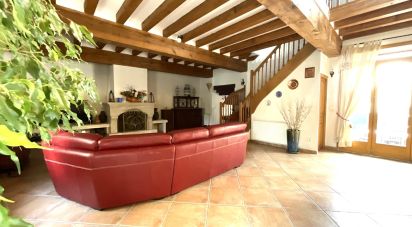 Traditional house 12 rooms of 378 m² in Jouy-sur-Morin (77320)