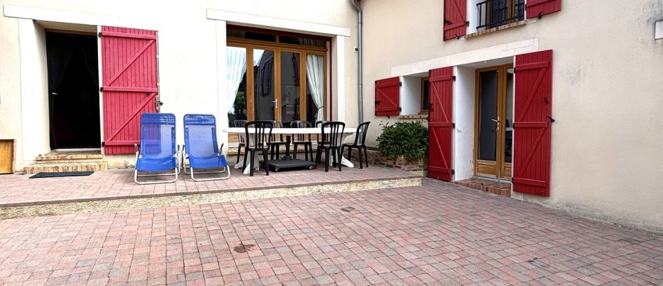 Traditional house 12 rooms of 378 m² in Jouy-sur-Morin (77320)