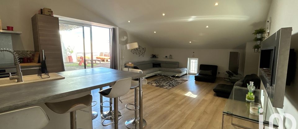 Maison 7 pièces de 170 m² à Alignan-du-Vent (34290)