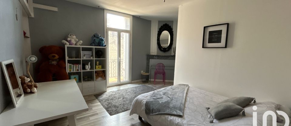 Maison 7 pièces de 170 m² à Alignan-du-Vent (34290)