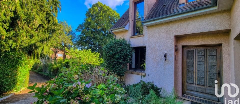 Traditional house 8 rooms of 260 m² in Grosrouvre (78490)