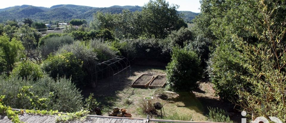 Maison traditionnelle 5 pièces de 100 m² à Gréoux-les-Bains (04800)