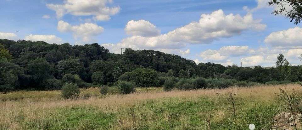 Ferme 3 pièces de 102 m² à Carhaix-Plouguer (29270)