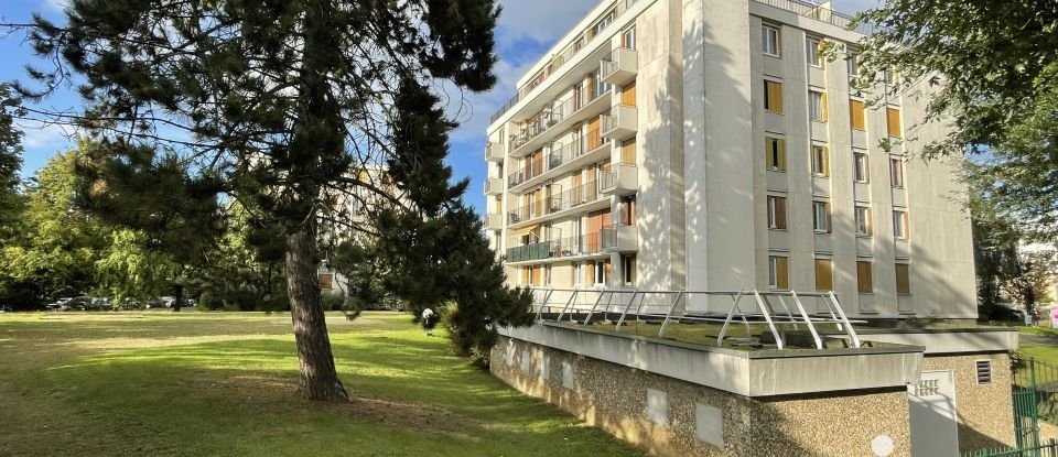 Appartement 4 pièces de 86 m² à Pontoise (95300)