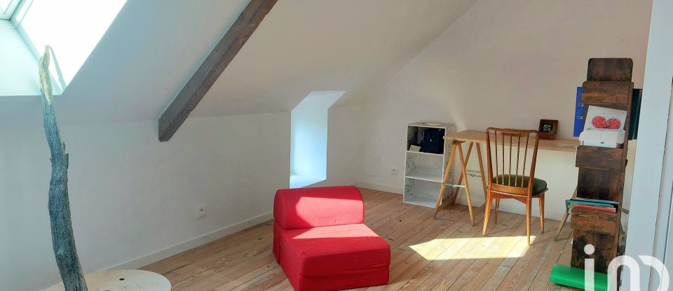 House 5 rooms of 173 m² in L'Étang-Bertrand (50260)