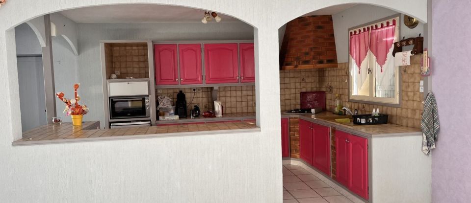 House 5 rooms of 120 m² in Bourbon-Lancy (71140)