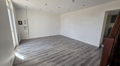 Maison 4 pièces de 109 m² à Creysse (24100)