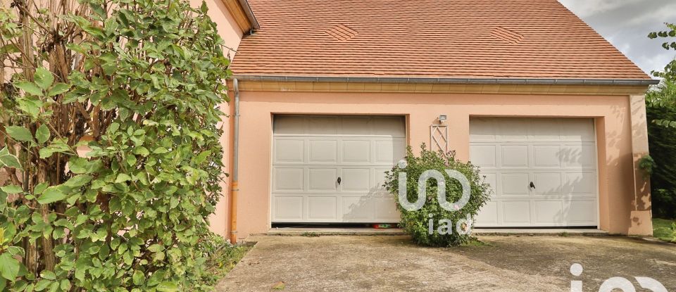 House 10 rooms of 267 m² in Feucherolles (78810)