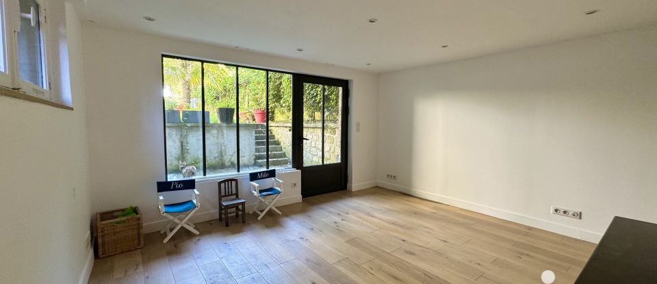 Maison 5 pièces de 152 m² à Le Plessis-Robinson (92350)