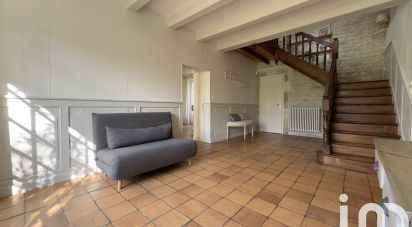 Village house 8 rooms of 240 m² in Thairé (17290)