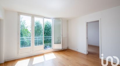 Apartment 4 rooms of 67 m² in Versailles (78000)