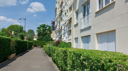 Apartment 3 rooms of 67 m² in Versailles (78000)