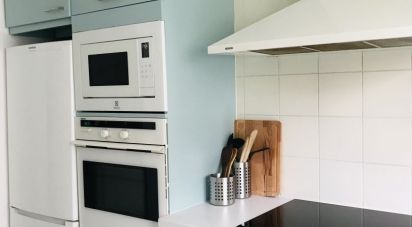 Appartement 3 pièces de 74 m² à Paris (75016)