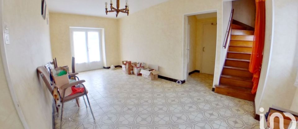 Longere 4 rooms of 85 m² in Louverné (53950)