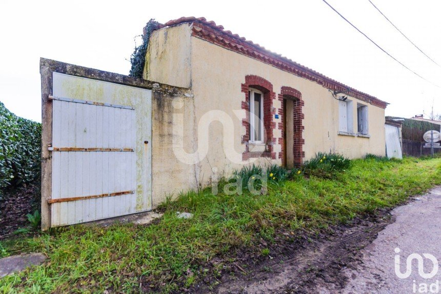 House 2 rooms of 40 m² in La Roche-sur-Yon (85000)