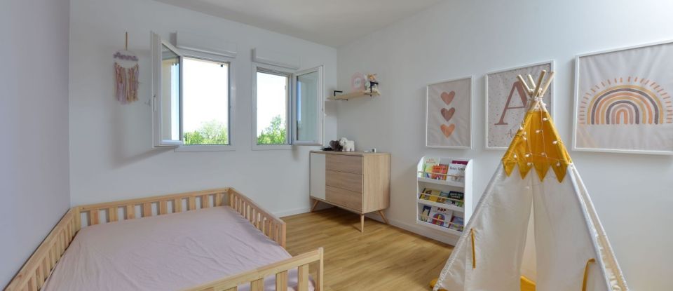 Maison 7 pièces de 251 m² à Arles (13200)