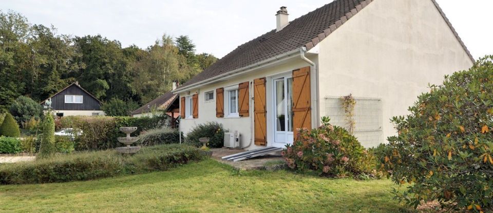 House 6 rooms of 122 m² in Saint-Arnoult-en-Yvelines (78730)