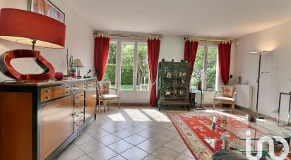 Maison traditionnelle 7 pièces de 159 m² à Ozoir-la-Ferrière (77330)