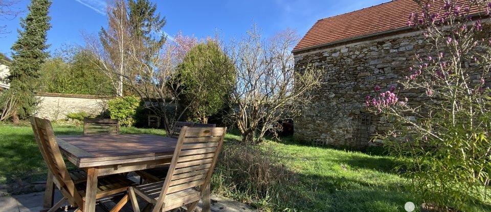 House 6 rooms of 246 m² in Saint-Fargeau-Ponthierry (77310)