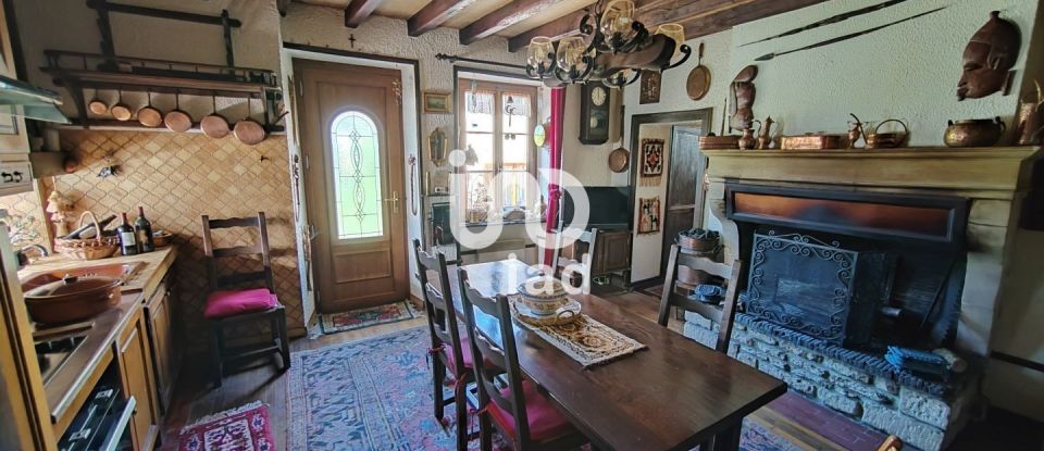 House 6 rooms of 125 m² in Charmes-la-Grande (52110)