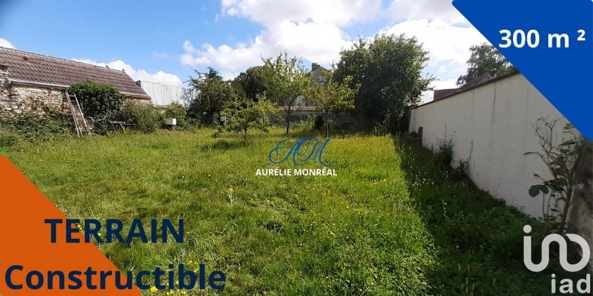 Land of 300 m² in Auneau-Bleury-Saint-Symphorien (28700)