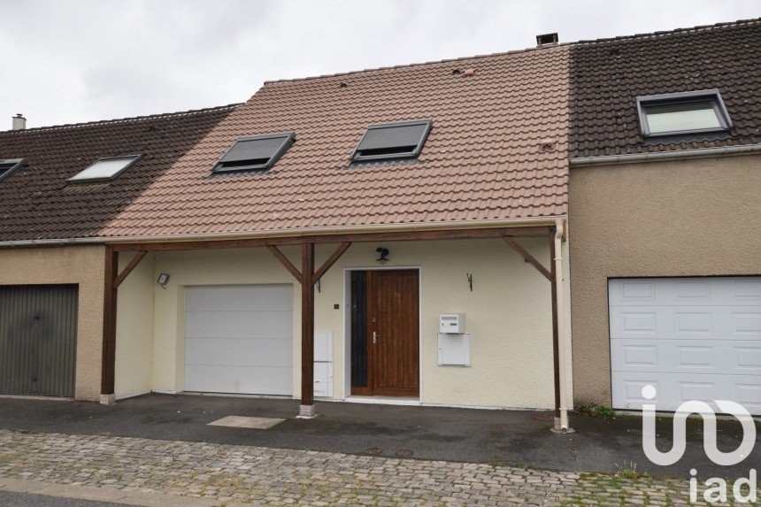 Maison traditionnelle 4 pièces de 84 m² à Champcueil (91750)