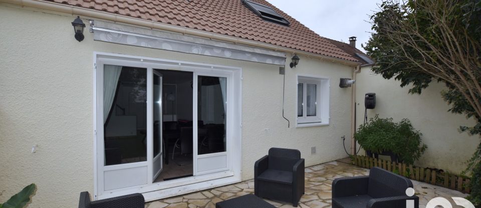 Maison traditionnelle 4 pièces de 84 m² à Champcueil (91750)