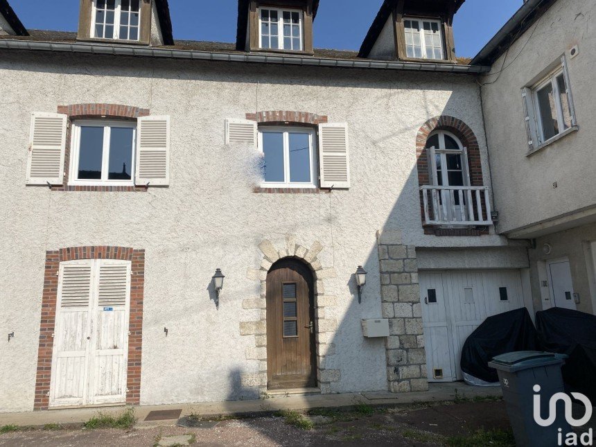 Maison 7 pièces de 268 m² à Châlette-sur-Loing (45120)